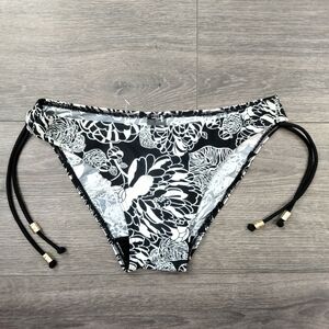 Debenhams NWOT Black and White Floral Print Bikini Bottom Women's Size 6